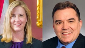 ΗΠΑ: Ταυτοποιήθηκε ο ύποπτος για τη δολοφονία της βουλευτού και του συζύγου της στη Μινεσότα