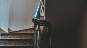 Ηράκλειο: Στο νοσοκομείο σοβαρά τραυματισμένος 44χρονος που έπεσε από σκάλες