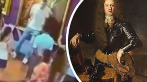 Τουρίστας άνοιξε τρύπα σε πίνακα του Άντον Γκαμπιάνι, στην προσπάθεια του να βγάλει σέλφι