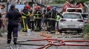 Στους 7 οι νεκροί από τα ρωσικά πλήγματα στο Κίεβο 