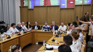 Σε επαφή με ιδιώτη για χώρο προσωρινής παραμονής και ΟΧΙ για κλειστή δομή κράτησης