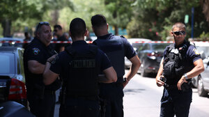 Πυροβολισμοί σε καφετέρια στον Κολωνό: Θύμα και δράστης γνωρίζονται