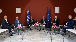 Δεξίωση στο Προεδρικό Μέγαρο για την 51η επέτειο Αποκατάστασης της Δημοκρατίας - Τα μηνύματα