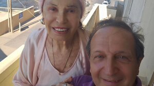 Η επίσκεψη του Μπιμπίλα στην Ρίκα Διαλυνά και η σέλφι με φόντο το φρούριο του Κούλε