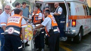 Ισραήλ: Αυτοκίνητο έπεσε σε στάση λεωφορείου - 8 τραυματίες