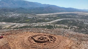 Μέρα25: Όχι στο μνημείο της Παπούρας, το ραντάρ του νέου αεροδρομίου 