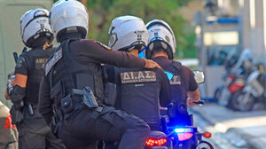 Θεσσαλονίκη: Συνελήφθη 19χρονος για ληστεία με απειλή μαχαιριού σε κατάστημα τυχερών παιχνιδιών