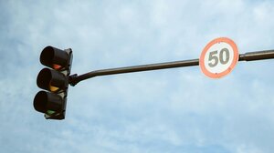 Τα χαλασμένα φανάρια και το κυκλοφοριακό κομφούζιο εν μέσω ζέστης!