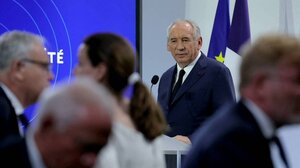 Στα «κάγκελα» η Γαλλία μετά το μνημόνιο Μπαϊρού