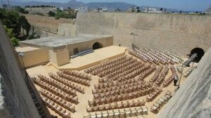 “Υπόθεση Σωκράτη – Η Συνήγορος” με τη Φαίη Δαμιανάκη, στο κηποθέατρο "Μ. Χατζιδάκις"