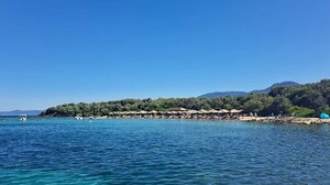 Οι "Μπαχάμες" της Ελλάδας: Το εξωτικό μυστικό με τις φώκιες και το ναυάγιο του Β’ Παγκοσμίου!