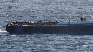 Φτιάχνει ο καιρός, συνεχίζονται οι καραβιές των μεταναστών