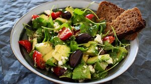 Καύσωνας: 6 γεύματα χωρίς μαγείρεμα