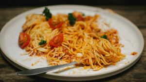 Συνταγή για ζυμαρικά με ντοματίνια - Ένα νόστιμο πιάτο, έτοιμο σε 15 λεπτά