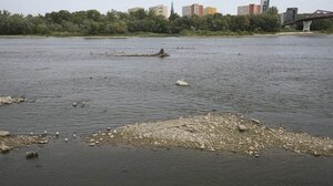 Πολωνία: Η στάθμη του ποταμού Βιστούλα "έπεσε" σε ιστορικά χαμηλά