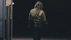 Τι θα έκανα αν ήμουν άντρας για μία ημέρα; Θα απολάμβανα, άφοβα, μια βόλτα στο σκοτάδι!