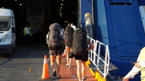 Φεύγουν οι αδειούχοι, αδειάζει… το Ηράκλειο - Έντονη η κίνηση στο λιμάνι