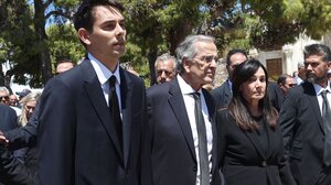 Η αξιοπρέπεια ενός τσακισμένου γονιού