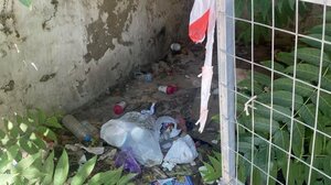 "Το εγκαταλελειμμένο οικόπεδο και ο κίνδυνος πυρκαγιάς εντός κατοικημένης περιοχής"