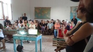 «Άνοιξαν» για την «ημέρα βοτάνων» οι πόρτες του Δημοτικού σχολείου στις Αλόιδες