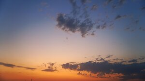 Ανατολή με περίσσια ομορφιά στο Ηράκλειο