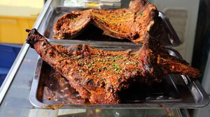 Αρνί στον φούρνο για το τραπέζι του Δεκαπενταύγουστου