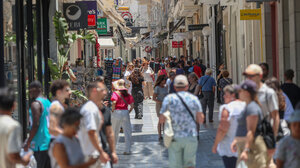 «Βροχή» τα πρόστιμα για τους κοινόχρηστους χώρους στο κέντρο του Ηρακλείου