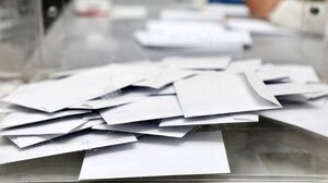 Δημοσκόπηση Interview: Στο 29,3% η Ν.Δ, στο 16% το ΠΑΣΟΚ στην εκτίμηση εκλογικού αποτελέσματος