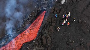  Νέα έκρηξη στην Αίτνα εξαπολύει λάβα στις πλαγιές - Βίντεο