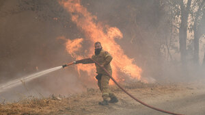 Υποχωρεί ο κίνδυνος πυρκαγιάς για αύριο Δευτέρα στις περισσότερες περιοχές 