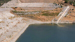 Δύσκολη η αποκατάσταση της βλάβης στον Αποσελέμη!