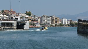 Χαλκίδα: Η γέφυρα "κόλλησε" και κανείς δεν ξέρει πότε θα ανοίξει - Σε απόγνωση οι οδηγοί