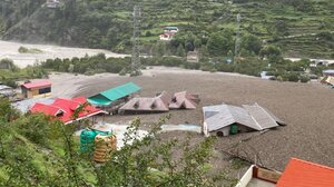 Ινδία: Τουλάχιστον 4 νεκροί και δεκάδες αγνοούμενοι από φονική κατολίσθηση