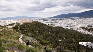 Nεαρός τουρίστας έπεσε από τον Λυκαβηττό