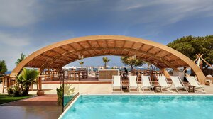 Το Mystery Truck πάει παραλία! Αυτή την Κυριακή στο Teatro Beachside Bliss