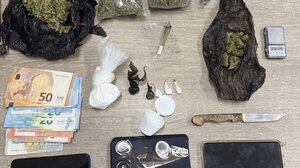 Χερσόνησος: Κοκαΐνη, κάνναβη και ζυγαριές ακριβείας, στην κατοχή τριών νεαρών