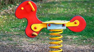 Τσαλικάκι: "Παιδική χαρά ακούμε και παιδική χαρά δε βλέπουμε"