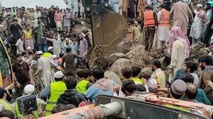 Πακιστάν: Δεκάδες οι νεκροί από τις καταρρακτώδεις βροχές