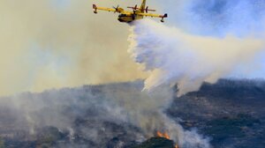 Αιτωλοακαρνανία: Φωτιά στην περιοχή Παλαιομάνινα