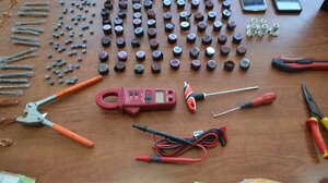 Ελεύθεροι με όρους για τις δεκάδες ρευματοκλοπές στο Ηράκλειο