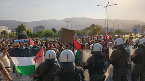 Ενταση στο λιμάνι του Βόλου για την άφιξη κρουαζιερόπλοιου με Ισραηλινούς τουρίστες