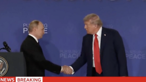 Συνάντηση κορυφής Τραμπ - Πούτιν: «Οδεύουμε προς τη λύση» - «Την επόμενη φορά ραντεβού στη Μόσχα»