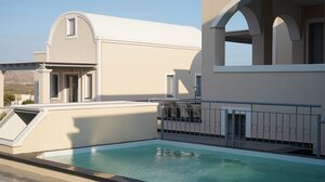 Ενισχύει την θέση της στην Σαντορίνη η CHC Group με ένα ακόμα ξενοδοχείο: Το The Noverian Bios Caldera, Sunset Suites 