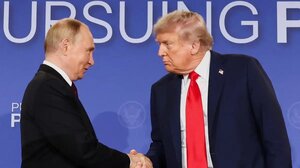 FT: Ο Πούτιν είπε στον Τραμπ ότι θα μπορούσε να «παγώσει» ορισμένες εδαφικές διεκδικήσεις με αντάλλαγμα το Ντονέτσκ