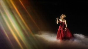 Αριάνα Γκράντε: Η μεγάλη επιστροφή στη σκηνή με την περιοδεία «Eternal Sunshine»