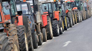 Στο τελωνείο του Προμαχώνα κατευθύνονται οι αγρότες – Πέρασαν το αστυνομικό μπλόκο