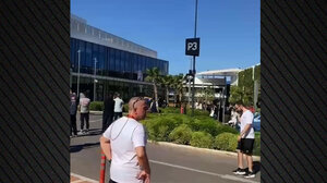 Εκκενώνεται το River West έπειτα από απειλητικό τηλεφώνημα για βόμβα