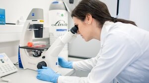 «Υπερεμβόλιο» μπορεί να σταματά την εξάπλωση των πιο επικίνδυνων μορφών καρκίνου