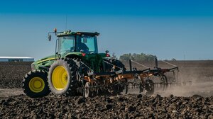 Νεκρός αγρότης που καταπλακώθηκε από τρακτέρ 