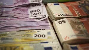 Ανησυχητική οδηγία της ΕΚΤ: Κρατήστε μετρητά στο σπίτι για 72 ώρες ανάγκης